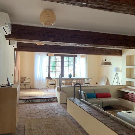 Artemis Country house